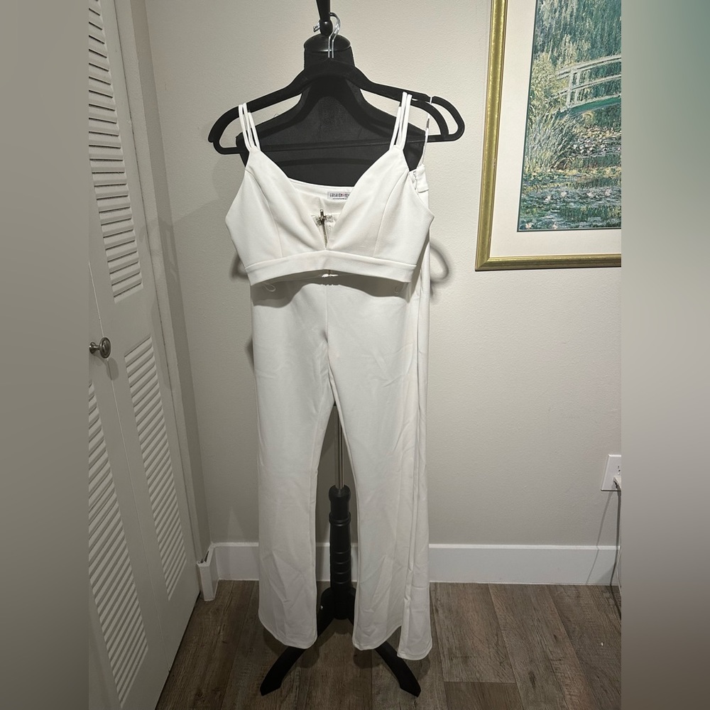 New with no tags. Fashion Nova pant set